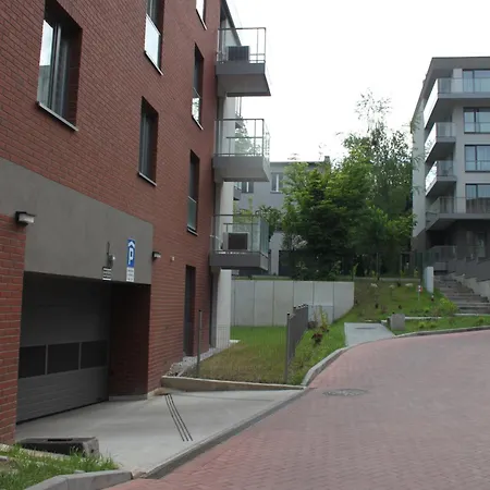 Suny With Free Underground Parking! *